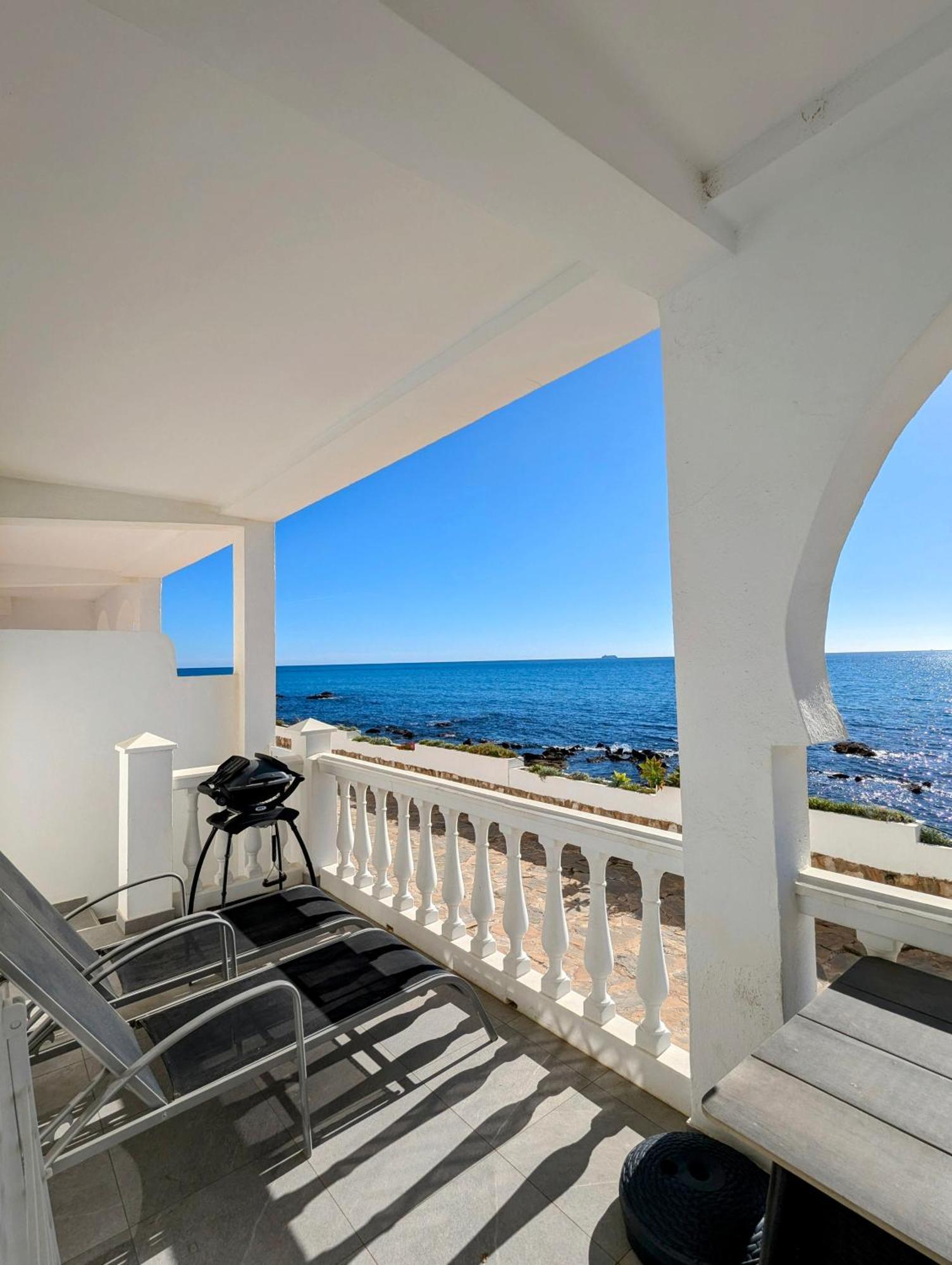 Rise & Shine Beachfront La Cala La Cala De Mijas Exterior photo
