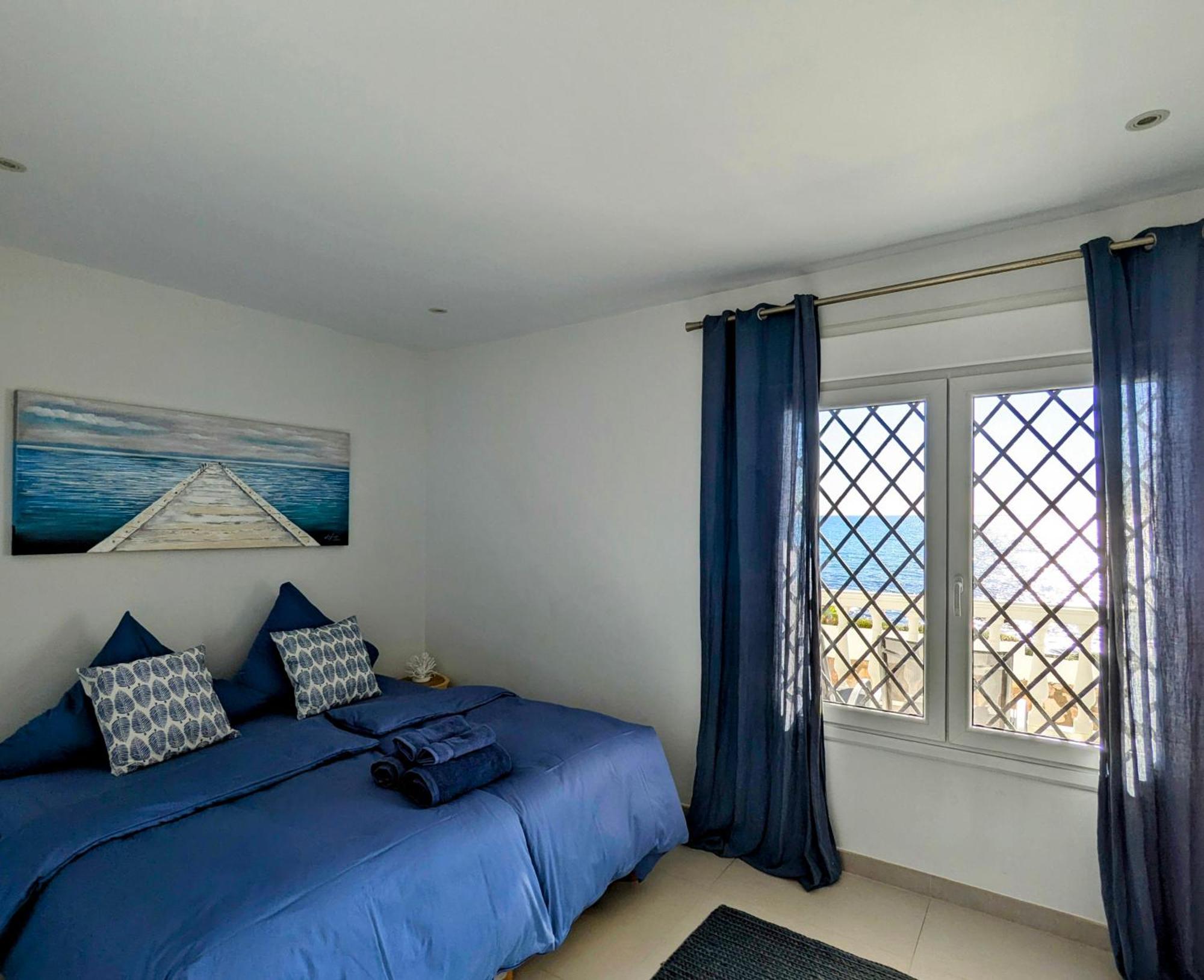 Rise & Shine Beachfront La Cala La Cala De Mijas Exterior photo